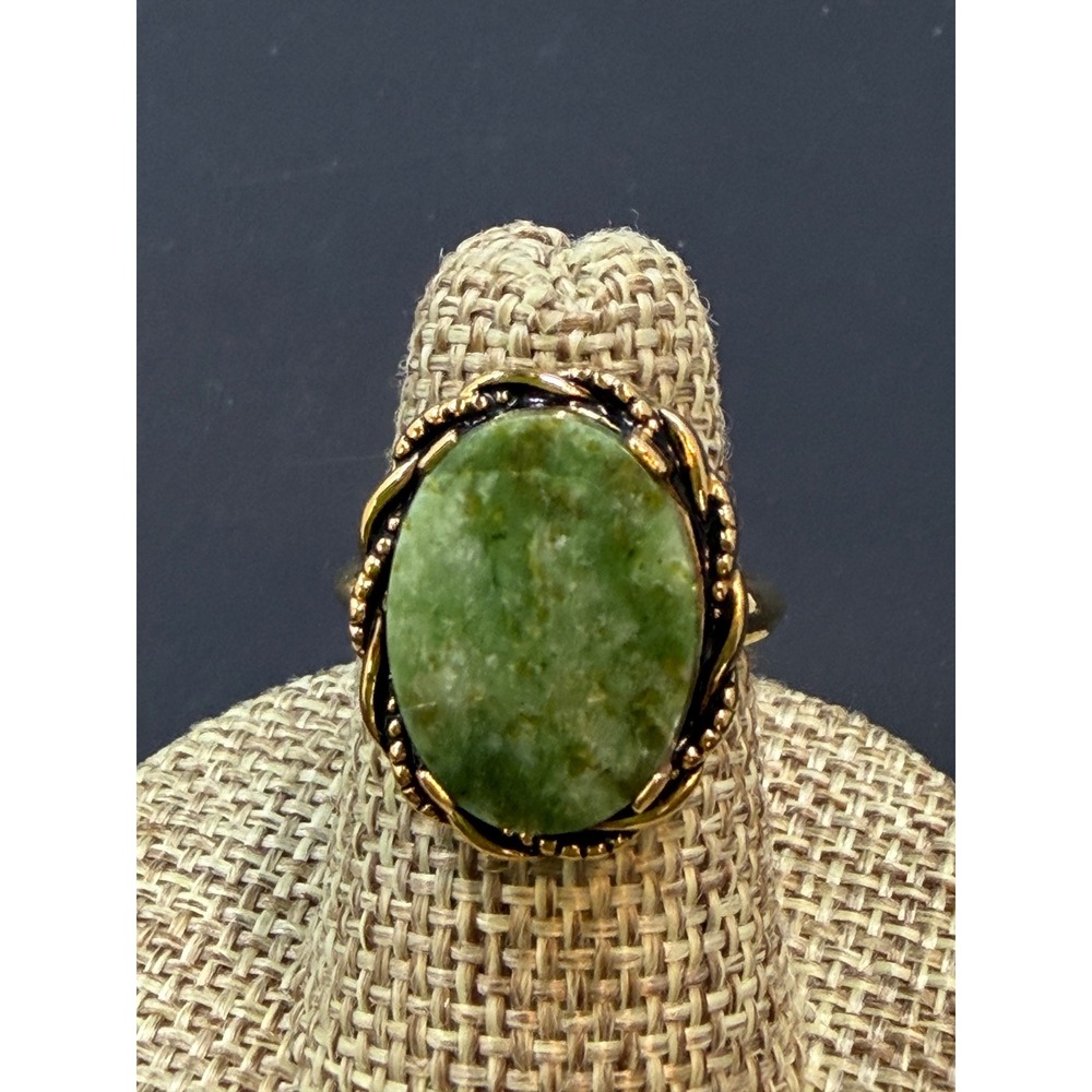 Vintage Theda Sterling Silver Green Stone Marcasite Ring Size 7 Signed